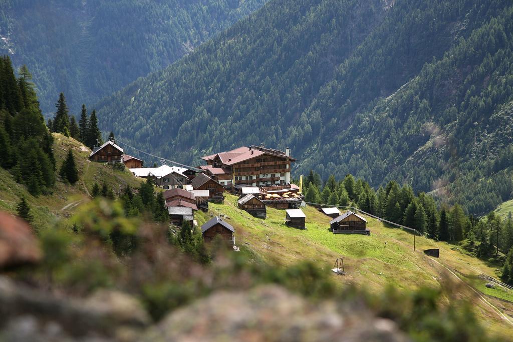 Hotel Silbertal - Almhuetten Sölden Kamer foto