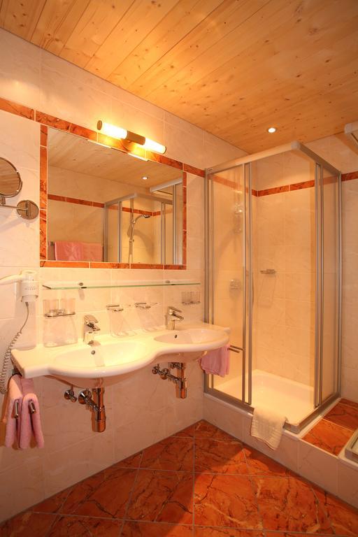 Hotel Silbertal - Almhuetten Sölden Kamer foto